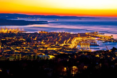 Trieste hava akşam görünümü