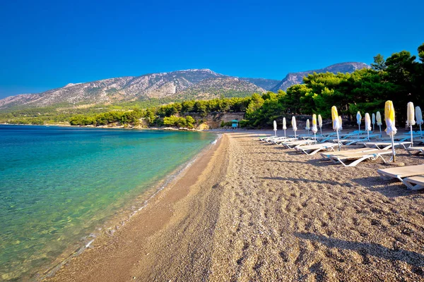 Zlatni rat Plajı ve manzara görünümü — Stok fotoğraf