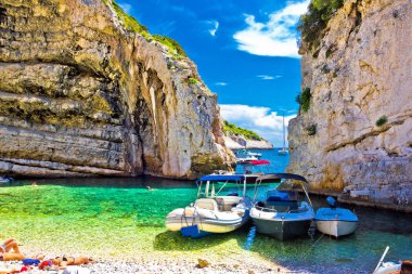 İnanılmaz Stinva beach Vis Adası