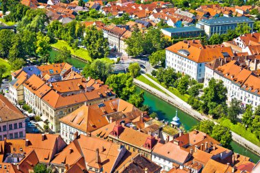 Ljubljana yeşil Nehri'nin havadan görünümü
