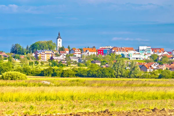 Staden av Vrbovec landskap och arkitektur — Stockfoto