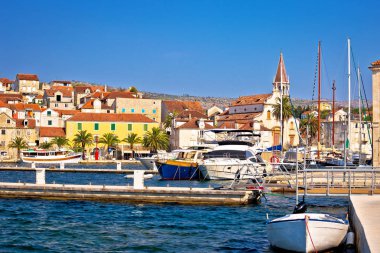 Milna şehir su manzaralı 