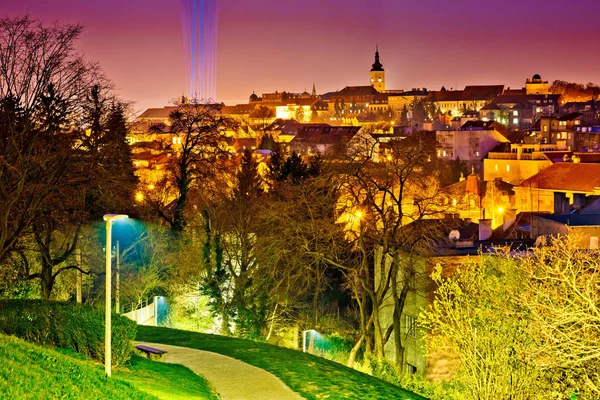 Zagreb historisk nattsyn i øvre by – stockfoto