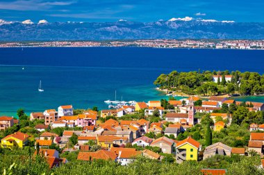 Ugljan Adası waterfront ve Galovac görünümü