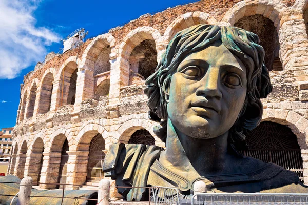 Anfiteatro romano Arena di Verona vista — Fotografia de Stock