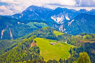 Dolomiti Alps Alta Badia yatay olarak görüntülemek