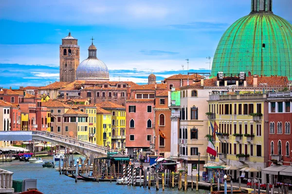 Színes Canal Grande Velence nézetben — Stock Fotó