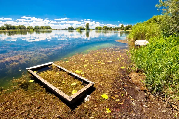 Old sinked boat on Soderica lake — Stock Photo, Image