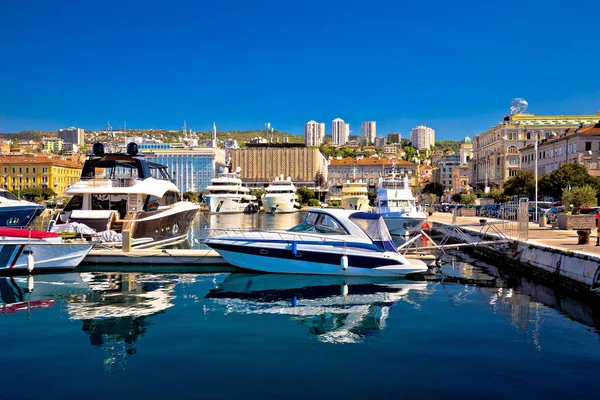 Miasto Rijeka Zobacz waterfront yachting — Zdjęcie stockowe