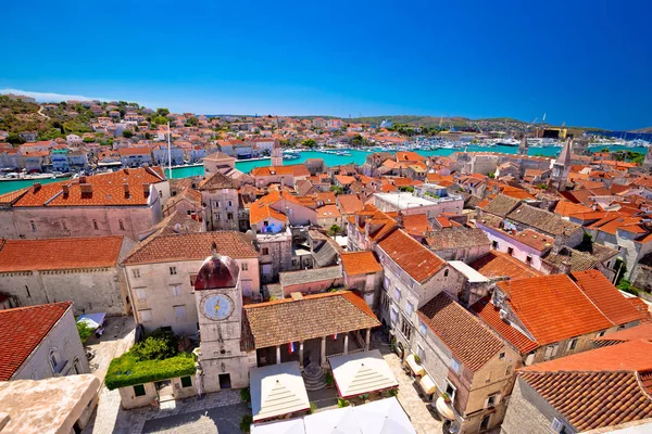 Trogir landmarks rooftops and turquoise sea view — Stock Photo, Image