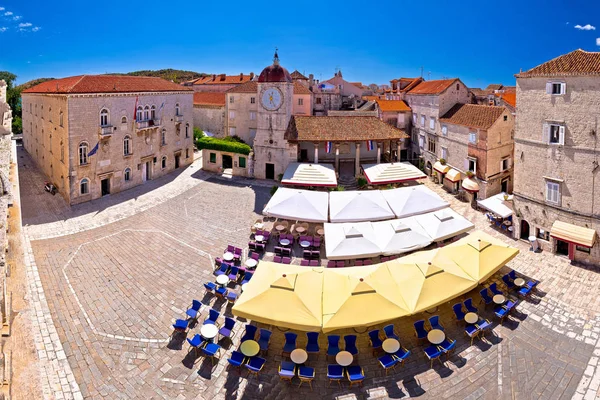 UNESCO Cidade de Trogir vista panorâmica da praça principal — Fotografia de Stock