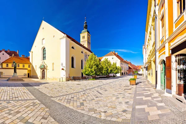 Barokowe miasto Varaždin kwadrat panoramiczny widok — Zdjęcie stockowe