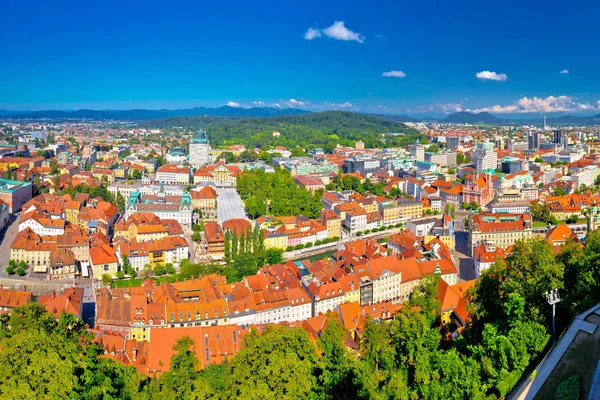 Farbenfrohe Luftaufnahme von Ljubljana — Stockfoto