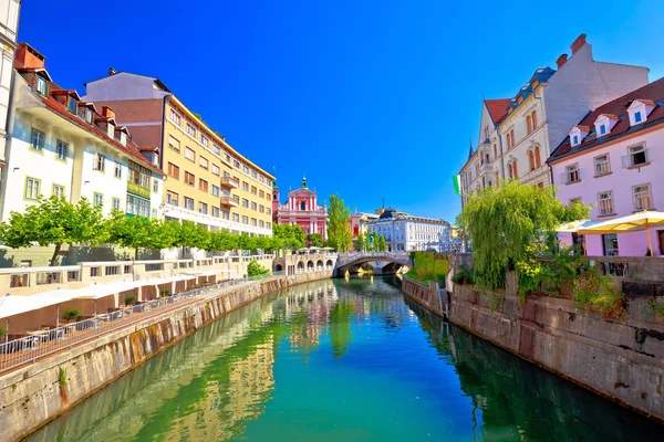 Cidade de Ljubljana vista histórica riverfont — Fotografia de Stock