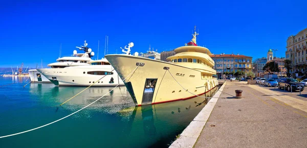 Staden Rijeka yachting waterfront panoramautsikt — Stockfoto