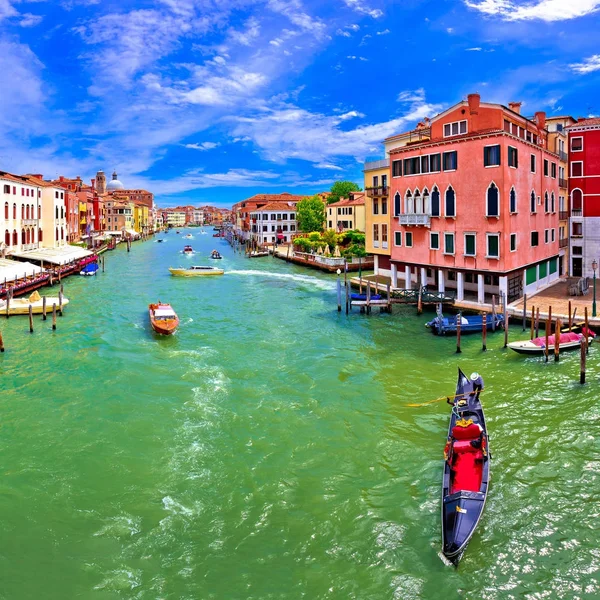 Kleurrijke Canal Grande in Venetië panoramisch uitzicht — Stockfoto