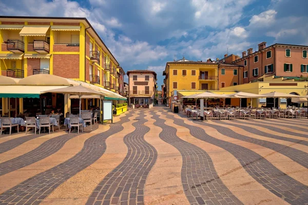 Cidade de Lazise vista para a rua — Fotografia de Stock