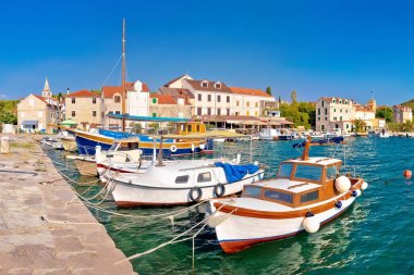 Zlarin Adası panoramik liman