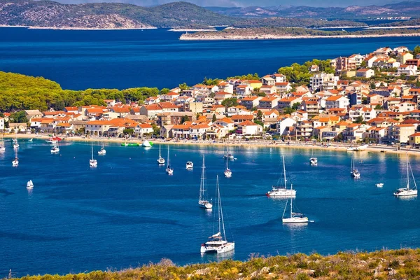 Arcipelago di Primosten e vista blu sul mare Adriatico — Foto Stock