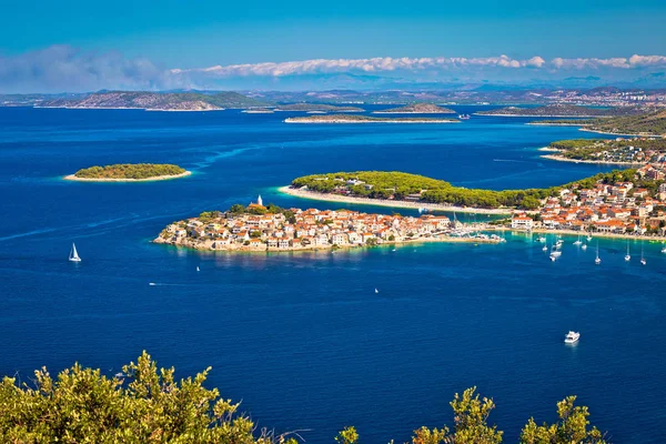 Adriatic tourist destination of Primosten aerial panoramic archi — Stock Photo, Image