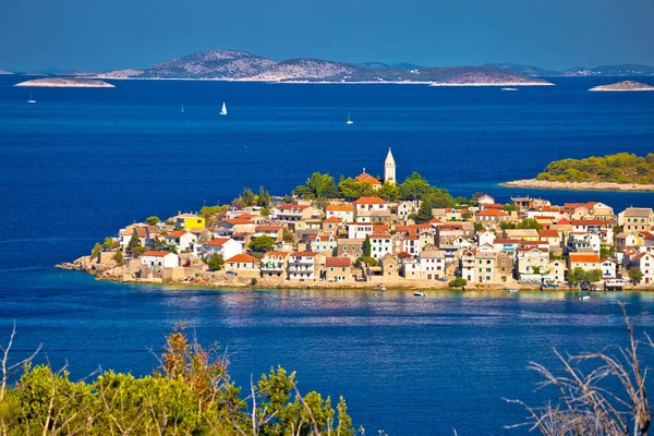 Primosten archipelago and blue Adriatic sea view — Stock Photo, Image