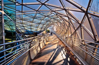 MUR river Murinsel adaya geçit Graz