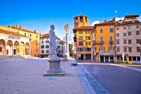 Piazza della Liberta square in Udine landmarks view — Stockfoto