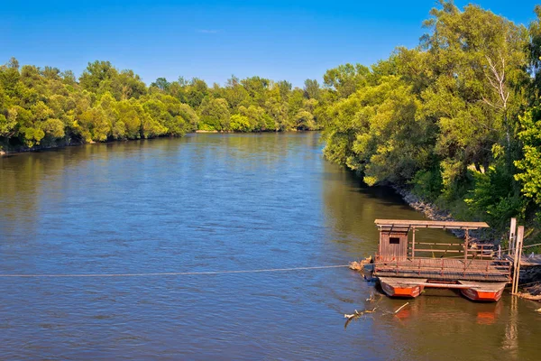 Barco del río Mura y paisaje verde —  Fotos de Stock