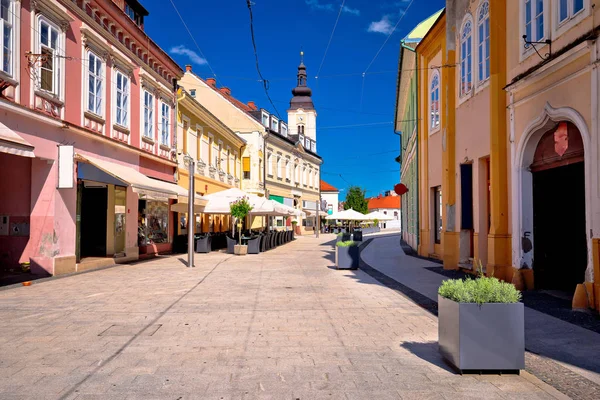 Hlavní ulice pohled městě Čakovec — Stock fotografie