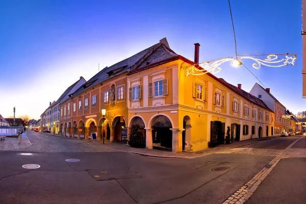 Bad Radkersburg ana kare akşam advent panoramik görünüm — Stok fotoğraf