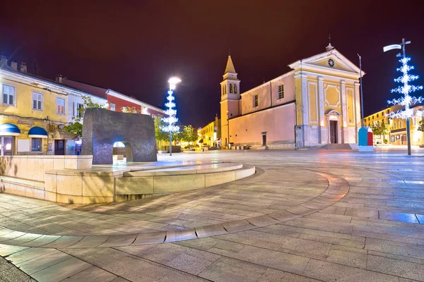 Calle Porec y vista nocturna cuadrada — Foto de Stock