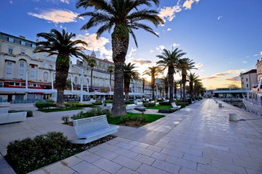 Şehir Split Riva su gündoğumu Manzaralı