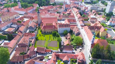 Varaždin tarihi şehir merkezi mimari havadan görünümü, Kuzey Hırvatistan