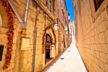 Dubrovnik romantik dar sokak görünümü