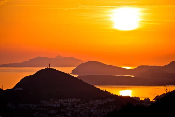 Idylické západ slunce nad zobrazením souostroví Dubrovník — Stock fotografie