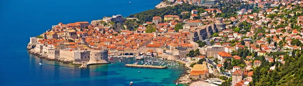 Historic town of Dubrovnik panoramic view — Stock Photo, Image