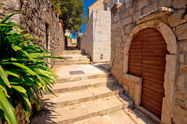 Oude stenen straat van Cavtat — Stockfoto