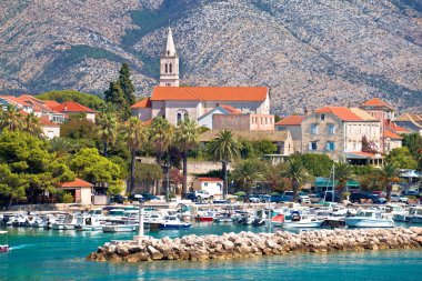 Peljesac yarımadası kıyı manzaralı Orebic kasabası