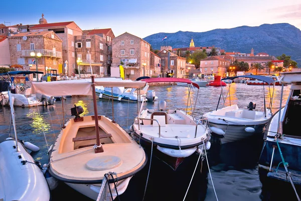 Town of Korcula coastline and harbor colorful dusk view, — Stock Photo, Image