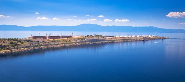Lng terminal op Krk eiland panoramisch uitzicht — Stockfoto