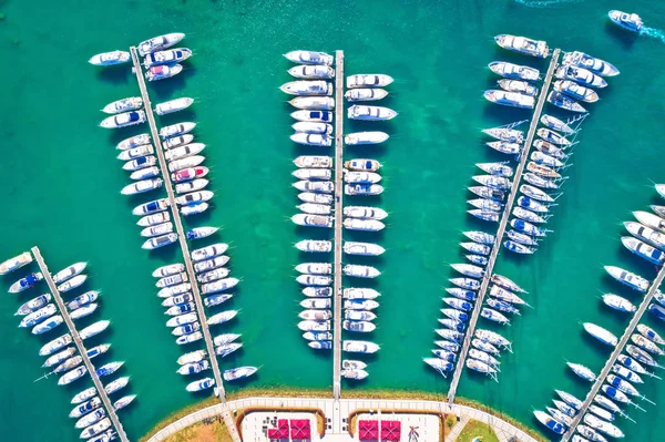 Yachting club και μαρίνα εναέρια άποψη, Novigrad Istarski — Φωτογραφία Αρχείου