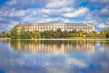 Reich Kongresshalle kongre salonu ve belgelendirme senti