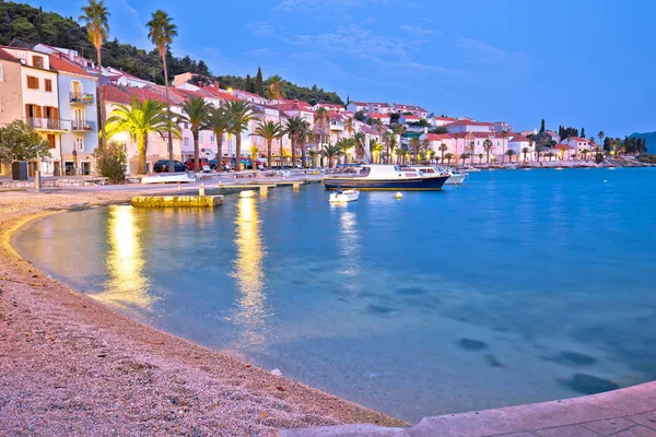 Παραλία Korcula και ακτογραμμή πολύχρωμη θέα το βράδυ — Φωτογραφία Αρχείου