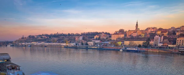 Belgrád Dunai Csónak Panorámás Kilátás Városra Szerbia Fővárosa — Stock Fotó