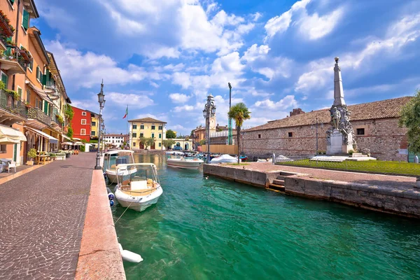 Lazise Turquoise Haven Uitzicht Het Water Lago Garda Veneto Regio — Stockfoto
