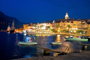 Korcula liman kenti akşam manzarası, Güney Dalmaçya, Croati takımadasındaki tarihi turizm beldesi