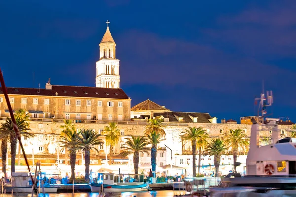 Vista Nocturna Del Paseo Marítimo Split Riva Torre Catedral Dalmacia — Foto de Stock