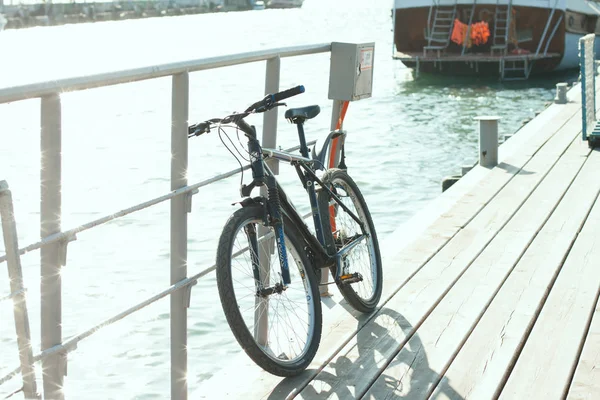 Bike on the pier — Stock Photo, Image