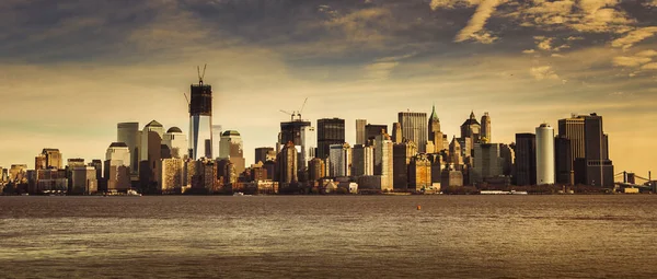 2011 Dec Sunset View Manhattan Skyline Liberty Island New York — стоковое фото