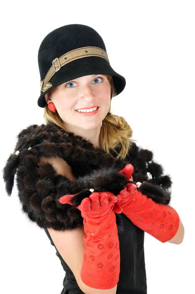 Vackra leende ung kvinna i brun hatt — Stockfoto